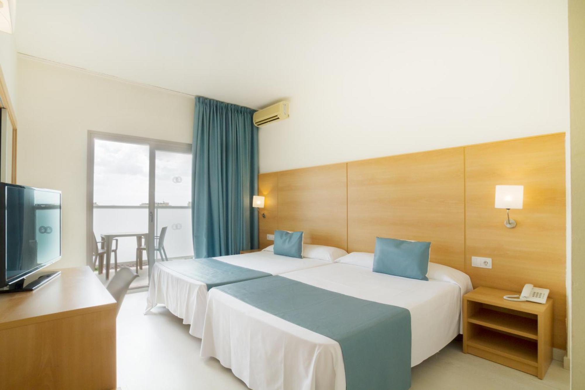 Отель Ibersol Playa Dorada Комарруга Экстерьер фото